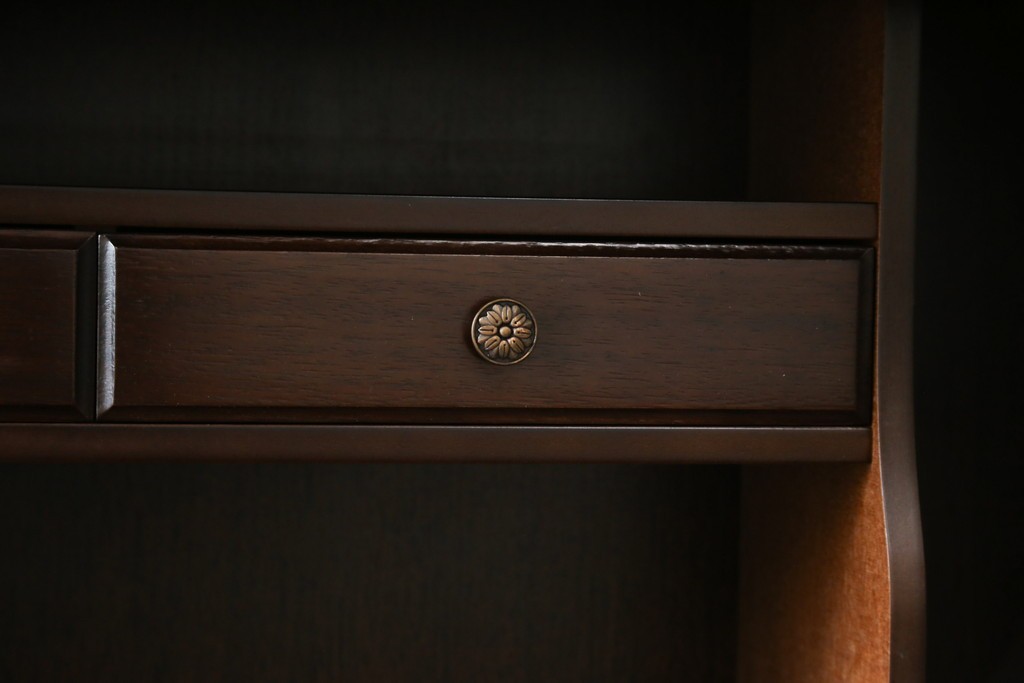 和製ビンテージ　美品!!　maruni(マルニ木工)　希少な廃番品!!　オールドマルニ　ベルサイユシリーズ　クラシカルな雰囲気が素敵なライティングビューロー　(R-081734)