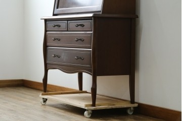 和製ビンテージ　美品!!　maruni(マルニ木工)　希少な廃番品!!　オールドマルニ　ベルサイユシリーズ　クラシカルな雰囲気が素敵なライティングビューロー　(R-081734)