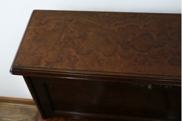 和製ビンテージ　美品!!　maruni(マルニ木工)　希少な廃番品!!　オールドマルニ　ベルサイユシリーズ　クラシカルな雰囲気が素敵なライティングビューロー　(R-081734)