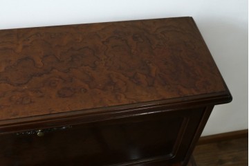 和製ビンテージ　美品!!　maruni(マルニ木工)　希少な廃番品!!　オールドマルニ　ベルサイユシリーズ　クラシカルな雰囲気が素敵なライティングビューロー　(R-081734)