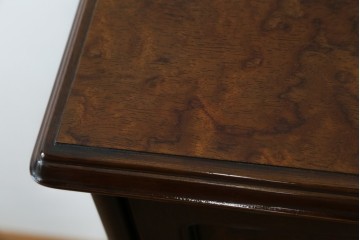 和製ビンテージ　美品!!　maruni(マルニ木工)　希少な廃番品!!　オールドマルニ　ベルサイユシリーズ　クラシカルな雰囲気が素敵なライティングビューロー　(R-081734)