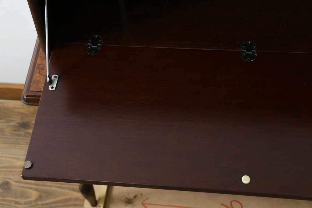 和製ビンテージ　美品!!　maruni(マルニ木工)　希少な廃番品!!　オールドマルニ　ベルサイユシリーズ　クラシカルな雰囲気が素敵なライティングビューロー　(R-081734)