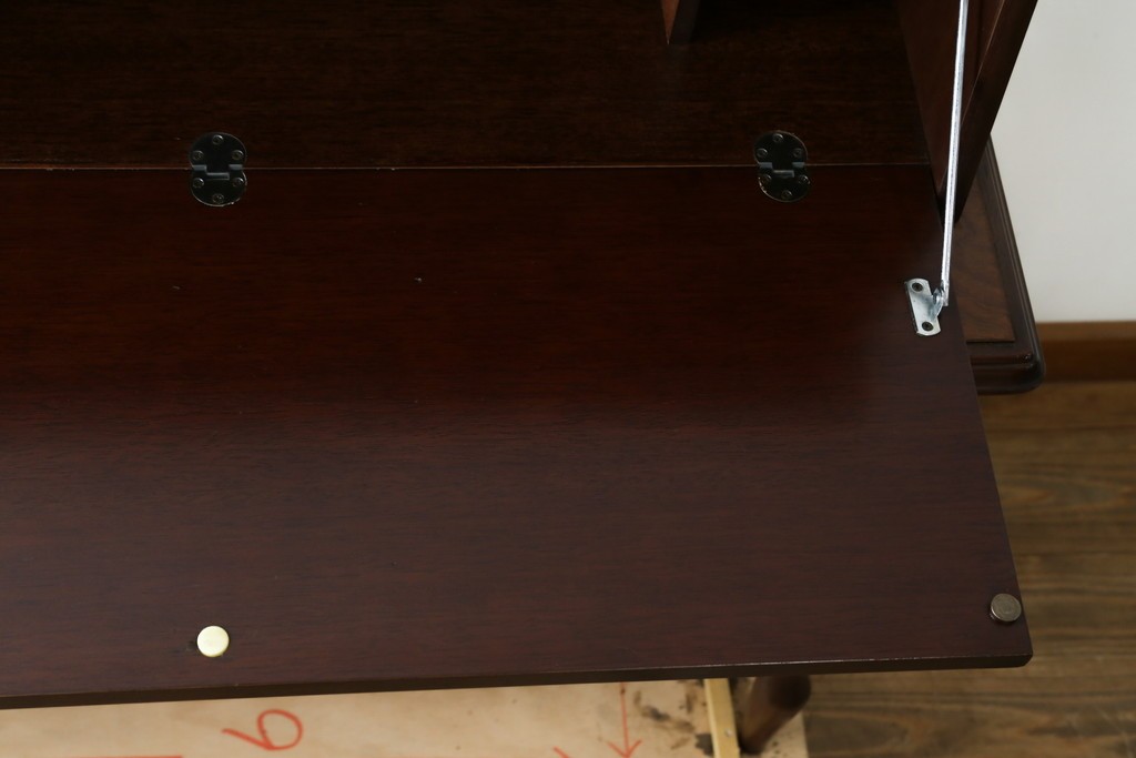 和製ビンテージ　美品!!　maruni(マルニ木工)　希少な廃番品!!　オールドマルニ　ベルサイユシリーズ　クラシカルな雰囲気が素敵なライティングビューロー　(R-081734)