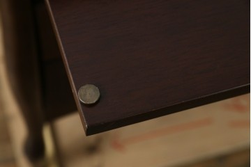 和製ビンテージ　美品!!　maruni(マルニ木工)　希少な廃番品!!　オールドマルニ　ベルサイユシリーズ　クラシカルな雰囲気が素敵なライティングビューロー　(R-081734)