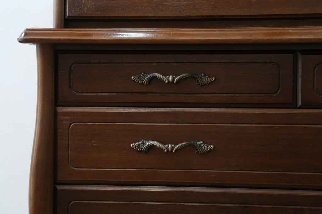 和製ビンテージ　美品!!　maruni(マルニ木工)　希少な廃番品!!　オールドマルニ　ベルサイユシリーズ　クラシカルな雰囲気が素敵なライティングビューロー　(R-081734)