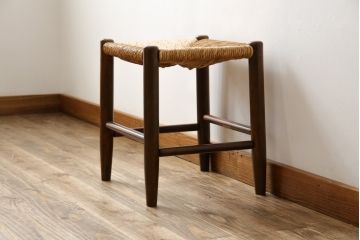 中古　美品　松本民芸家具　無駄のないすっきりとしたデザインと涼しげな印象が魅力の#19型ラッシスツール(チェア、椅子、いす、イス)(R-081737)