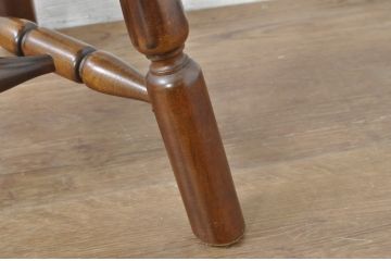中古　美品　松本民芸家具　シンプルさの中にこだわりのデザインが光る三脚(トライポッド)スツール(丸椅子、イス、いす、板座チェア、花台、飾り台、ディスプレイ台)(R-081738)
