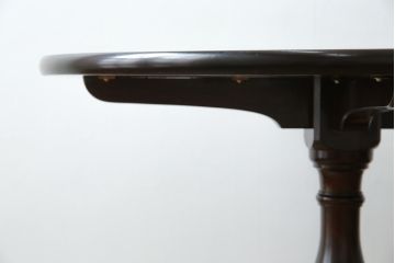 中古　超美品!!　松本民芸家具　クラシカルで上品なデザインが魅力のA-1型丸卓(ダイニングテーブル、食卓、丸テーブル、ラウンドテーブル、2人掛け、4人掛け)(定価約25万円)(R-081739)