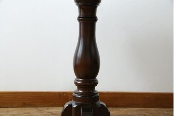 中古　超美品!!　松本民芸家具　クラシカルで上品なデザインが魅力のA-1型丸卓(ダイニングテーブル、食卓、丸テーブル、ラウンドテーブル、2人掛け、4人掛け)(定価約25万円)(R-081739)