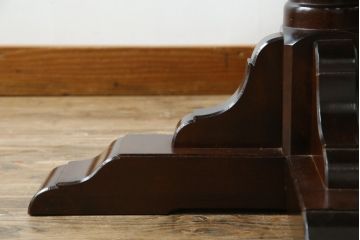 中古　超美品!!　松本民芸家具　クラシカルで上品なデザインが魅力のA-1型丸卓(ダイニングテーブル、食卓、丸テーブル、ラウンドテーブル、2人掛け、4人掛け)(定価約25万円)(R-081739)