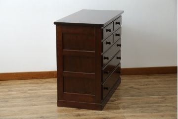 中古　超美品!!　松本民芸家具　特注　サイズ感が良くすっきりとしたデザインの整理タンス(洋服タンス、収納箪笥、サイドチェスト、引き出し)(定価約45万円)(R-081741)