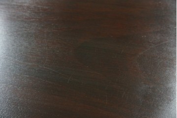 中古　美品　松本民芸家具　深みのある色合いに浮かび上がる木目が印象的なサイドテーブル　(R-081742)