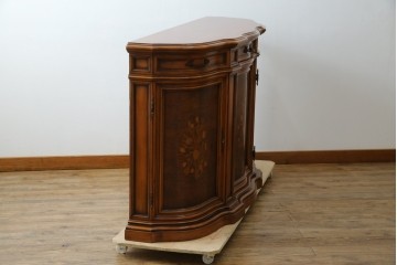 イタリアアンティーク　Galimberti Nino(ガリンベルティ・ニーノ)　高級品!!　凝ったつくり込みの象嵌入りサイドボード　(R-081747)