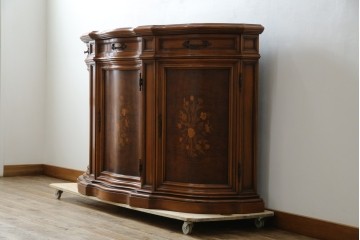 イタリアアンティーク　Galimberti Nino(ガリンベルティ・ニーノ)　高級品!!　凝ったつくり込みの象嵌入りサイドボード　(R-081747)