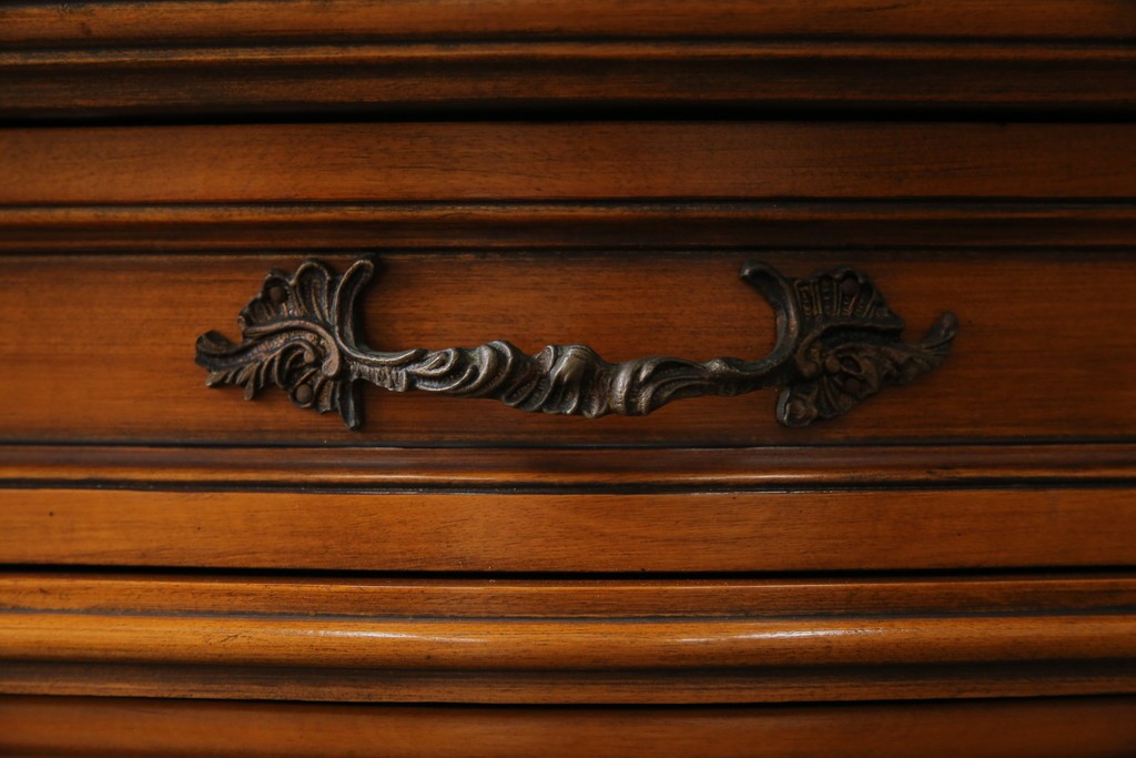 イタリアアンティーク　Galimberti Nino(ガリンベルティ・ニーノ)　高級品!!　凝ったつくり込みの象嵌入りサイドボード　(R-081747)