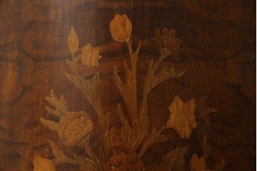 イタリアアンティーク　Galimberti Nino(ガリンベルティ・ニーノ)　高級品!!　凝ったつくり込みの象嵌入りサイドボード　(R-081747)