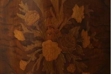 イタリアアンティーク　Galimberti Nino(ガリンベルティ・ニーノ)　高級品!!　凝ったつくり込みの象嵌入りサイドボード　(R-081747)