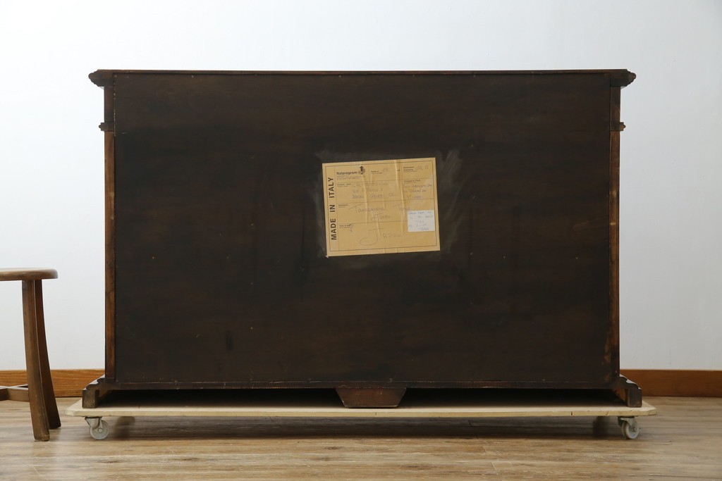 イタリアアンティーク　Galimberti Nino(ガリンベルティ・ニーノ)　高級品!!　凝ったつくり込みの象嵌入りサイドボード　(R-081747)