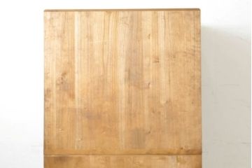 中古　ブランド家具　希少高級品!!　桑材の縁・彫刻の特注品　気品が漂う総桐箪笥・上段(並厚、着物箪笥、衣装タンス、和箪笥、和たんす)(R-081753)