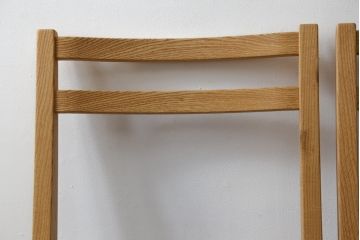 中古　短期展示品　美品　ヤクモ家具製作所　オーク材　シンプルチェア(SC40RO)　クッションタイプ　ナチュラルな風合いが優しい印象のチェア2脚セット(ダイニングチェア、椅子、イス、バラ売り可能)(R-081755)