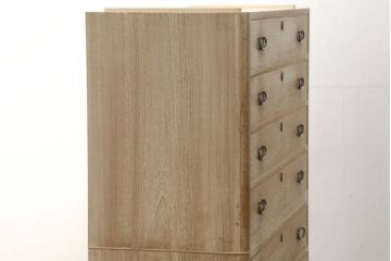 中古　シンプルなチェストに生まれ変わる加茂総桐箪笥・上段(胴丸、桐たんす、衣装箪笥、引き出し、和タンス、サイドチェスト、サイドボード)(R-081762)