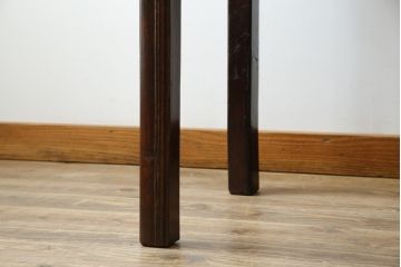 アジアンビンテージ　李朝デザイン　両面使い　華やかな彫刻が魅力的な引き出し2杯付きのアンティーク調コンソールテーブル(サイドテーブル、花台、飾り台、ヴィンテージ)(R-081766)