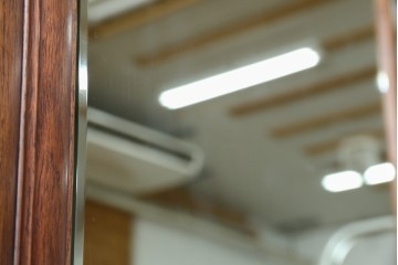 和製アンティーク　時代物!!　特大!!　総花梨(カリン)材　面取りガラス　優雅な彫刻入りのスタンドミラー　(R-081770)