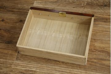 和製ビンテージ　民芸家具　欅(ケヤキ)材　品の良い佇まいと美しい杢目が魅力の小箪笥(小物収納、整理箪笥、小タンス、収納タンス、引き出し、ヴィンテージ)(R-081777)