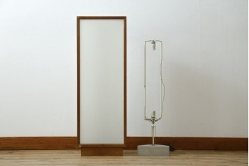 和製ヴィンテージ　大光電機(DAIKO)　繊細な木製フレームの台形フロアスタンド　(R-081778)