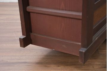 和製アンティーク　美品!!　和の風格あふれる佇まいが魅力的な丸桟引き戸の重ね水屋箪笥(キャビネット、食器棚、カップボード、収納棚、戸棚、バラ売り可能)(R-081779)