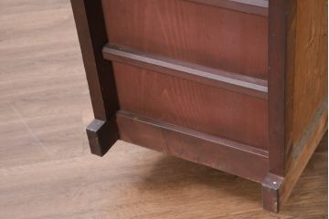 和製アンティーク　美品!!　和の風格あふれる佇まいが魅力的な丸桟引き戸の重ね水屋箪笥(キャビネット、食器棚、カップボード、収納棚、戸棚、バラ売り可能)(R-081779)