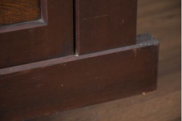 和製アンティーク　美品!!　和の風格あふれる佇まいが魅力的な丸桟引き戸の重ね水屋箪笥(キャビネット、食器棚、カップボード、収納棚、戸棚、バラ売り可能)(R-081779)