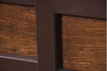 和製アンティーク　美品!!　和の風格あふれる佇まいが魅力的な丸桟引き戸の水屋箪笥サイドボード(食器棚、収納棚、戸棚、カップボード、サイドキャビネット)(R-081781)
