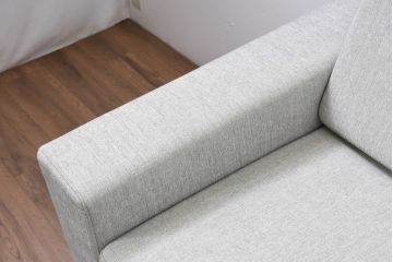  中古　BoConcept(ボーコンセプト)　Anders Norgaard(アンダース・ノルガード)デザイン　I.D.V.2(アイディーヴィーツー)　快適な座り心地と高級感ある空間を演出してくれる2.5人掛けソファ(2.5P、アームソファ、北欧)(定価約22万円)(R-081784)
