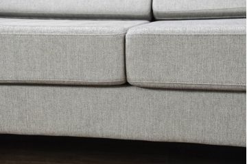  中古　BoConcept(ボーコンセプト)　Anders Norgaard(アンダース・ノルガード)デザイン　I.D.V.2(アイディーヴィーツー)　快適な座り心地と高級感ある空間を演出してくれる2.5人掛けソファ(2.5P、アームソファ、北欧)(定価約22万円)(R-081784)