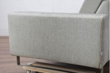  中古　BoConcept(ボーコンセプト)　Anders Norgaard(アンダース・ノルガード)デザイン　I.D.V.2(アイディーヴィーツー)　快適な座り心地と高級感ある空間を演出してくれる2.5人掛けソファ(2.5P、アームソファ、北欧)(定価約22万円)(R-081784)