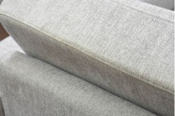  中古　BoConcept(ボーコンセプト)　Anders Norgaard(アンダース・ノルガード)デザイン　I.D.V.2(アイディーヴィーツー)　快適な座り心地と高級感ある空間を演出してくれる2.5人掛けソファ(2.5P、アームソファ、北欧)(定価約22万円)(R-081784)