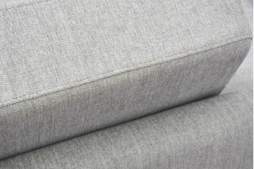  中古　BoConcept(ボーコンセプト)　Anders Norgaard(アンダース・ノルガード)デザイン　I.D.V.2(アイディーヴィーツー)　快適な座り心地と高級感ある空間を演出してくれる2.5人掛けソファ(2.5P、アームソファ、北欧)(定価約22万円)(R-081784)