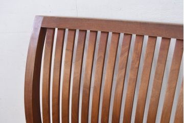 中古　希少な廃番品!!　BC工房　安楽きらきら椅子　チーク材　ワイドタイプ　和洋どちらの空間にも取り入れやすいアームレスチェア(1Pソファ、一人掛け)(R-081785)