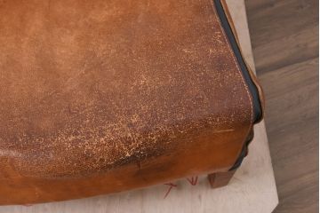 中古　希少な廃番品!!　BC工房　安楽きらきら椅子　チーク材　ワイドタイプ　和洋どちらの空間にも取り入れやすいアームレスチェア(1Pソファ、一人掛け)(R-081785)