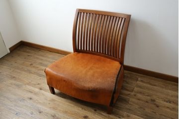 中古　希少な廃番品!!　BC工房　安楽きらきら椅子　チーク材　ワイドタイプ　和洋どちらの空間にも取り入れやすいアームレスチェア(1Pソファ、一人掛け)(R-081785)