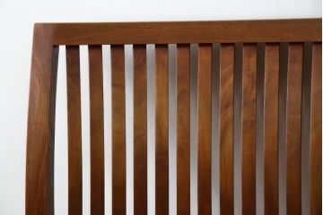 中古　希少な廃番品!!　BC工房　安楽きらきら椅子　チーク材　ワイドタイプ　和洋どちらの空間にも取り入れやすいアームレスチェア(1Pソファ、一人掛け)(R-081785)