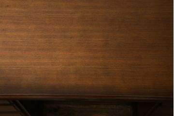 中古　美品　カリモク家具(karimoku)　COLONIAL(コロニアル)シリーズ　カントリースタイルのお部屋作りにおすすめのおしゃれな両袖机(在宅ワーク用、在宅用ワークデスク、書斎机)(定価約27万円)(R-081788)