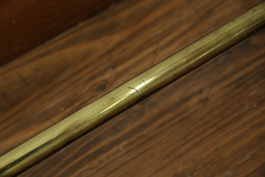 イタリアヴィンテージ　ブラス(真鍮)レッグがおしゃれで品のある伸縮式ハンガーラック　(R-081789)