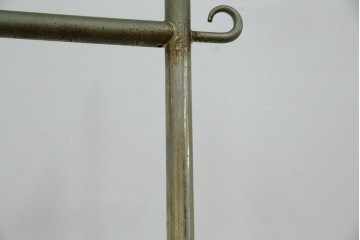 イタリアヴィンテージ　ブラス(真鍮)レッグがおしゃれで品のある伸縮式ハンガーラック　(R-081789)