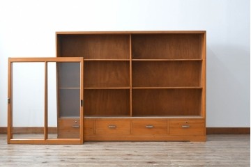 和製アンティーク　美品　引き出し付き　レトロな雰囲気のガラス戸収納棚　(R-081790)