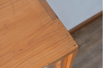 和製アンティーク　美品　引き出し付き　レトロな雰囲気のガラス戸収納棚　(R-081790)