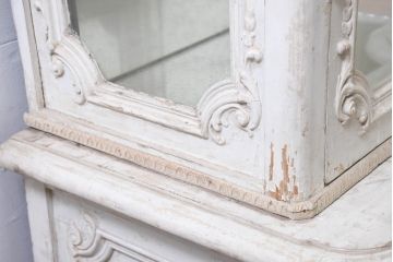 フランスアンティーク　特大!!　最高級　ロココ調　三面ガラス　ミラーバック　美しい彫刻のフレンチキャビネット(飾り棚、収納棚、戸棚、コレクションケース、ガラスケース、店舗什器)(R-081791)