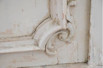 フランスアンティーク　特大!!　最高級　ロココ調　三面ガラス　ミラーバック　美しい彫刻のフレンチキャビネット(飾り棚、収納棚、戸棚、コレクションケース、ガラスケース、店舗什器)(R-081791)