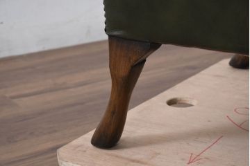イギリスアンティーク　レザー(本革)　重厚感のある佇まいが魅力的な1人掛けウィングバックソファ(ウイングバックソファ、1P、一人掛けソファ、アームチェア、店舗什器、英国)(R-081795)